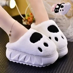 Unzzy Bear's Paw Hairy Slippers KF82544