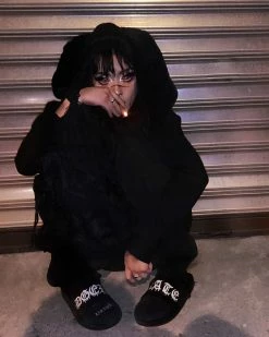 Unzzy HOT SALE Black Plus Velvet Rabbit Sweatshirt Hoodie KF81008