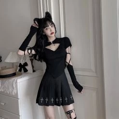Unzzy HOT SALE Black T-shirt + Pleated Skirt Suit KF82672