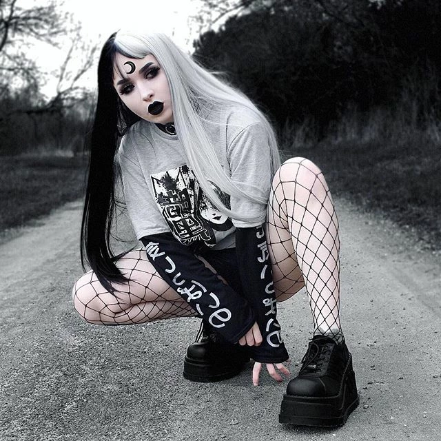 Unzzy Black And White Gradient Wig KF25004 HOT SALE 1 Unzzy Black And White Gradient Wig KF25004 HOT SALE