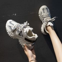 Unzzy Versatile Casual Sneakers KF60014