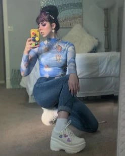 Unzzy Pastel Love Laser Sneakers KF90141