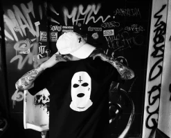 Unzzy HOT SALE Robber Mask Short Sleeve T Shirt KF2266