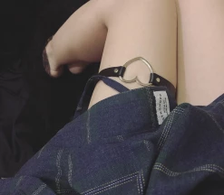 Unzzy Love Adjustable Leg Loop KF81129