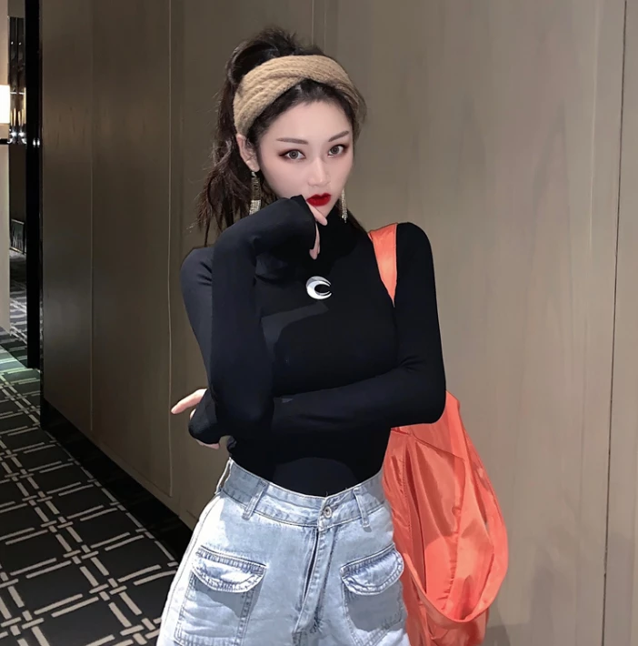 Unzzy Moon Long T Shirt KF7601 2 Unzzy Moon Long T Shirt KF7601