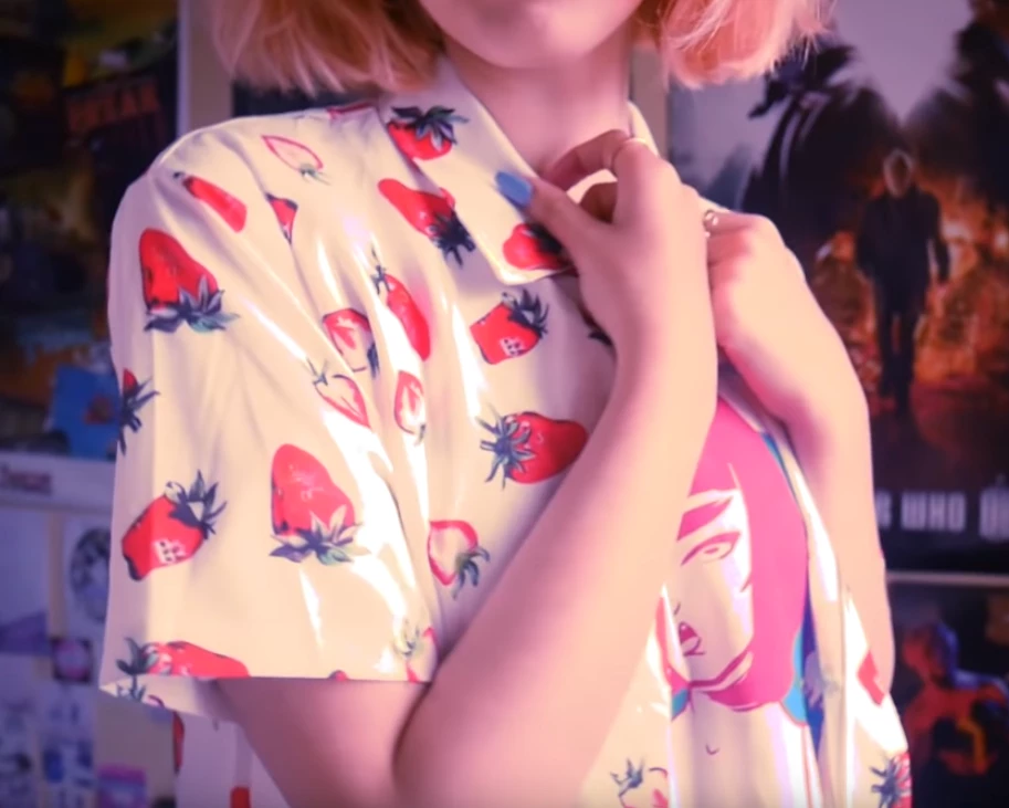 Unzzy Fruit Strawberry Print Short Sleeve Top + Jeans KF30235 HOT SALE 3 Unzzy Fruit Strawberry Print Short Sleeve Top + Jeans KF30235 HOT SALE