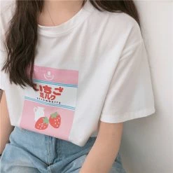 Unzzy Chic Strawberry T-shirt KF81274