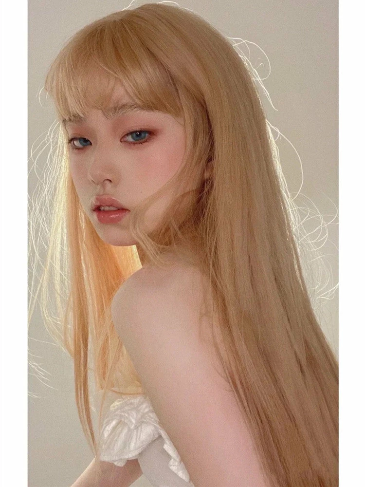 Unzzy LOLITA GOLDEN LONG STRAIGHT WIG KF82242 3 Unzzy LOLITA GOLDEN LONG STRAIGHT WIG KF82242