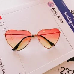 Unzzy Heart-shaped Glasses KF81282