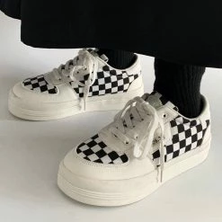 Unzzy Black And White Plaid Canvas Shoes KF81493