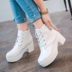 Unzzy COSPLAY Black And White Martin Boots KF82259