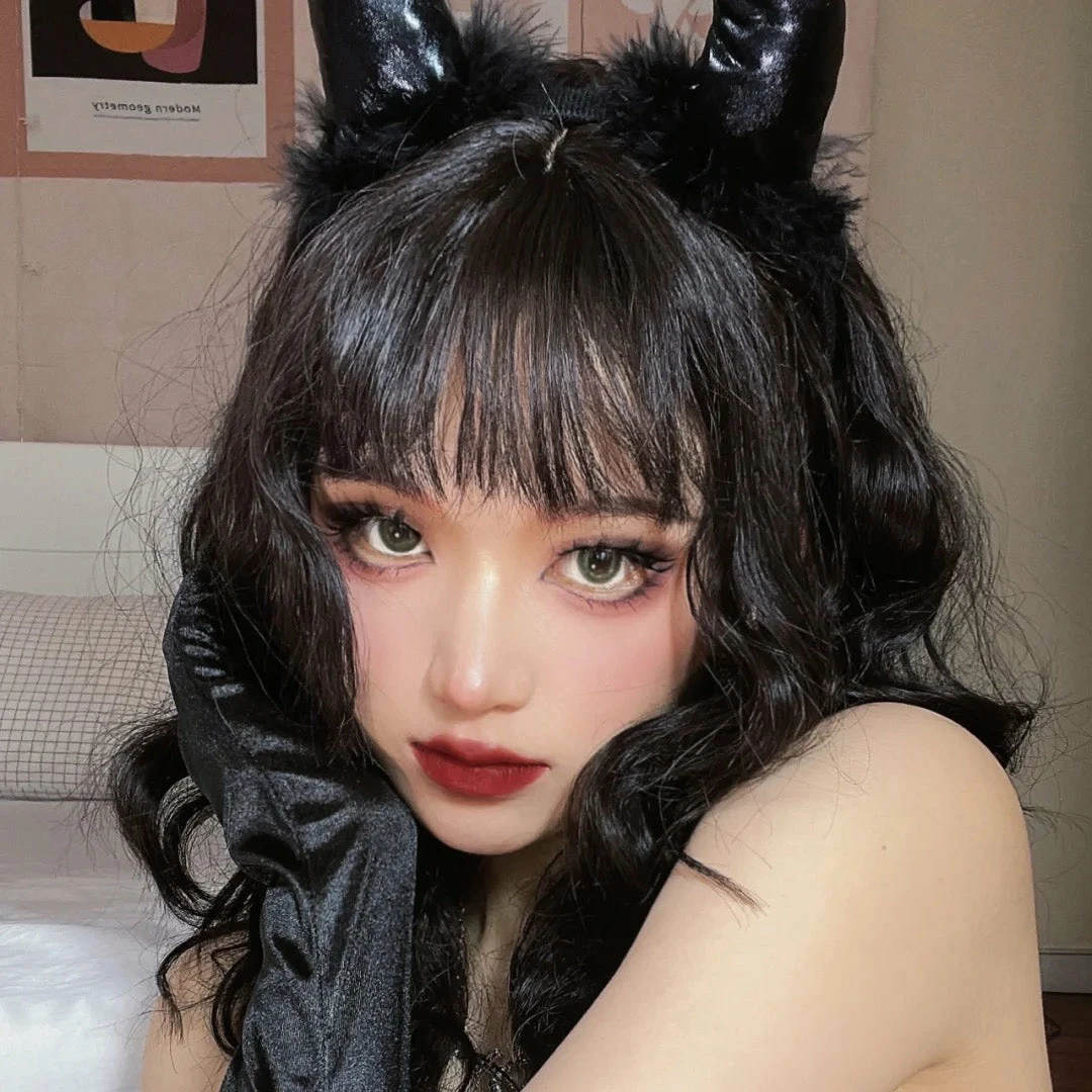 Unzzy HOT SALE Lolita Black Long Curly Wig KF82646 2 Unzzy HOT SALE Lolita Black Long Curly Wig KF82646