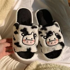 Unzzy HOT SALE Cute Cartoon Cow Plush Slippers KF82269