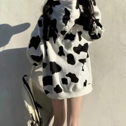 Unzzy Harajuku Cow Sweatshirt KF82295