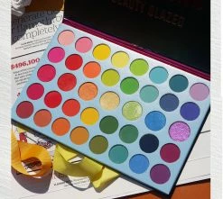 Unzzy Beauty Multicolor Rainbow Eyeshadow MK0015
