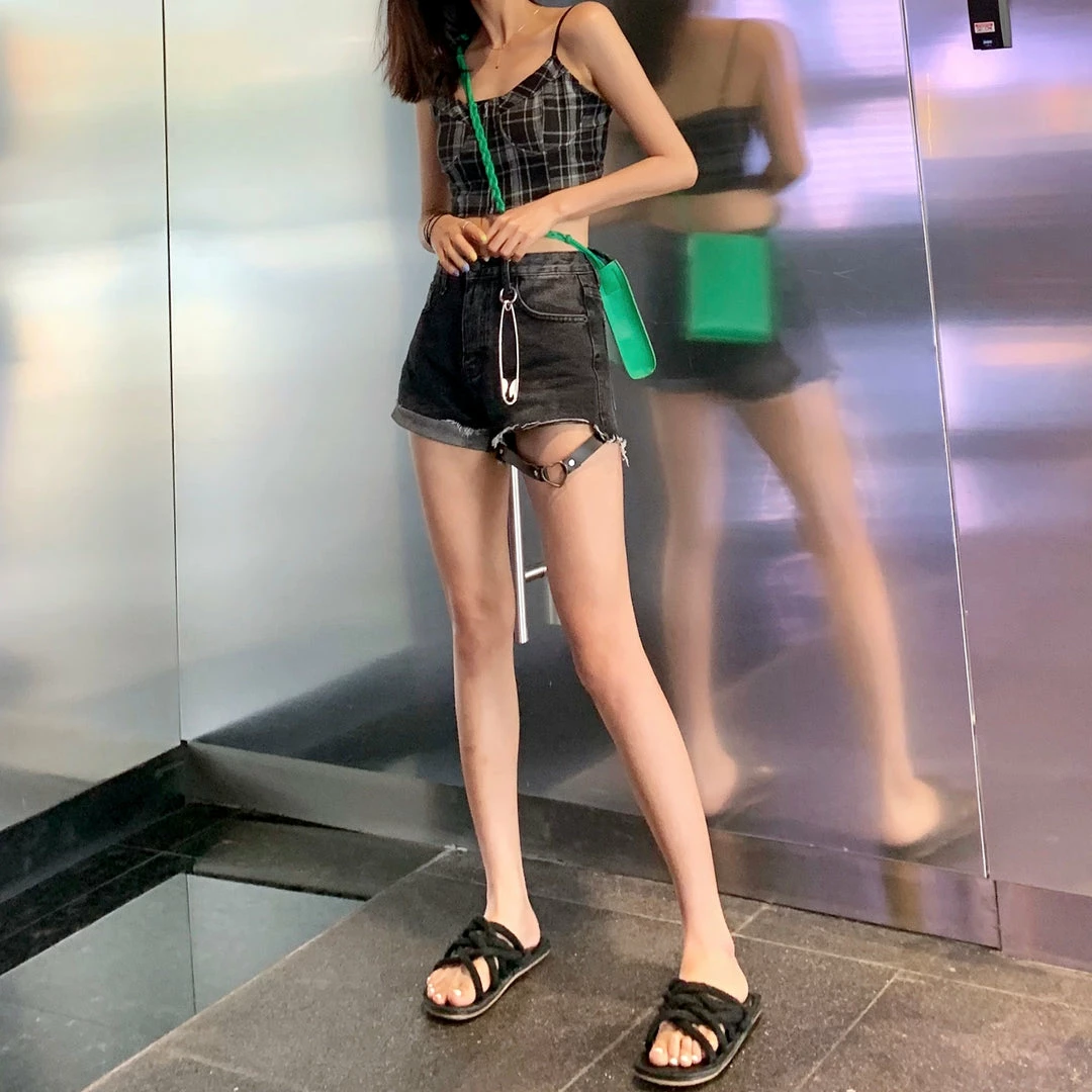 Unzzy Chic Black Shorts KF90636 3 Unzzy Chic Black Shorts KF90636