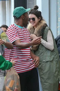 Unzzy HOT SALE Striped Rainbow Tee KF81902 7 Unzzy HOT SALE Striped Rainbow Tee KF81902