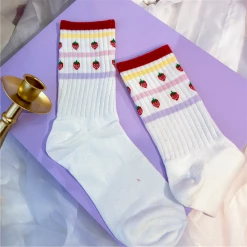 Unzzy HOT SALE Love Strawberry Socks (two Pairs) KF90755