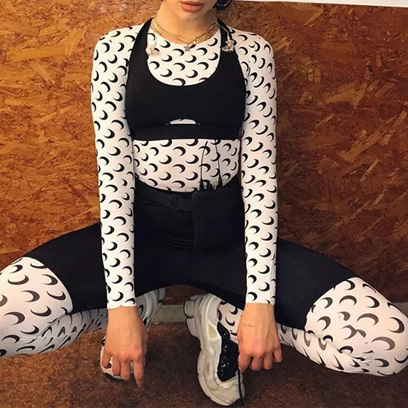 Unzzy Chic Moon T-shirt KF90370 3 Unzzy Chic Moon T-shirt KF90370