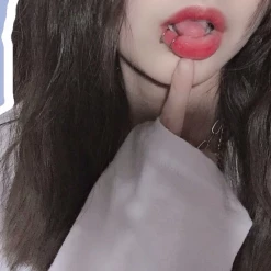 Unzzy Punk Lip Clip KF9119 (two)