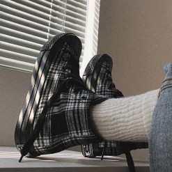 Unzzy Ulzzang Canvas Shoes KF81410