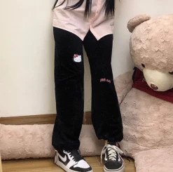 Unzzy KT Cat Embroidery Casual Pants Kf82723 7 Unzzy KT Cat Embroidery Casual Pants Kf82723