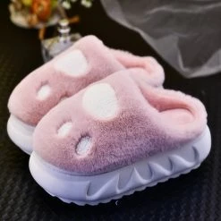 Unzzy Bear's Paw Hairy Slippers KF82544