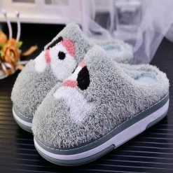 Unzzy Bear's Paw Hairy Slippers KF82544