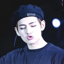 Unzzy V “Elliotiâ€?Black Cap KF30321