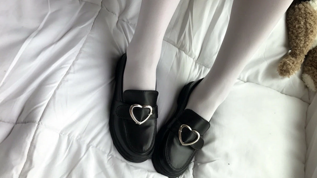 Unzzy HOT SALE Kfashion Love Shoes KF25030 5 Unzzy HOT SALE Kfashion Love Shoes KF25030