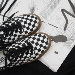 Unzzy Black And White Plaid Canvas Shoes KF90553 HOT SALE