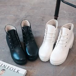 Unzzy COSPLAY Black And White Martin Boots KF82259