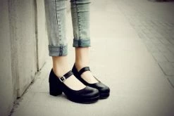 Unzzy Korean Fashion Vintage Ancient Women's Shoes KF214 HOT SALE