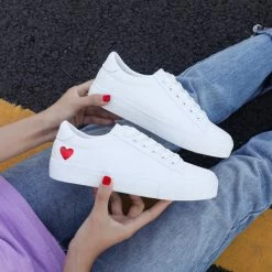 Unzzy Love Small White Shoes KF8007 HOT SALE