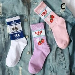 Unzzy Milk Strawberry Socks (Three Pairs)KF81277 HOT SALE 10 Unzzy Milk Strawberry Socks (Three Pairs)KF81277 HOT SALE
