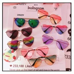 Unzzy Heart-shaped Glasses KF81282