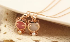 Kfashionstyle White/Pink Kitty Opal Necklace Ring KF2081